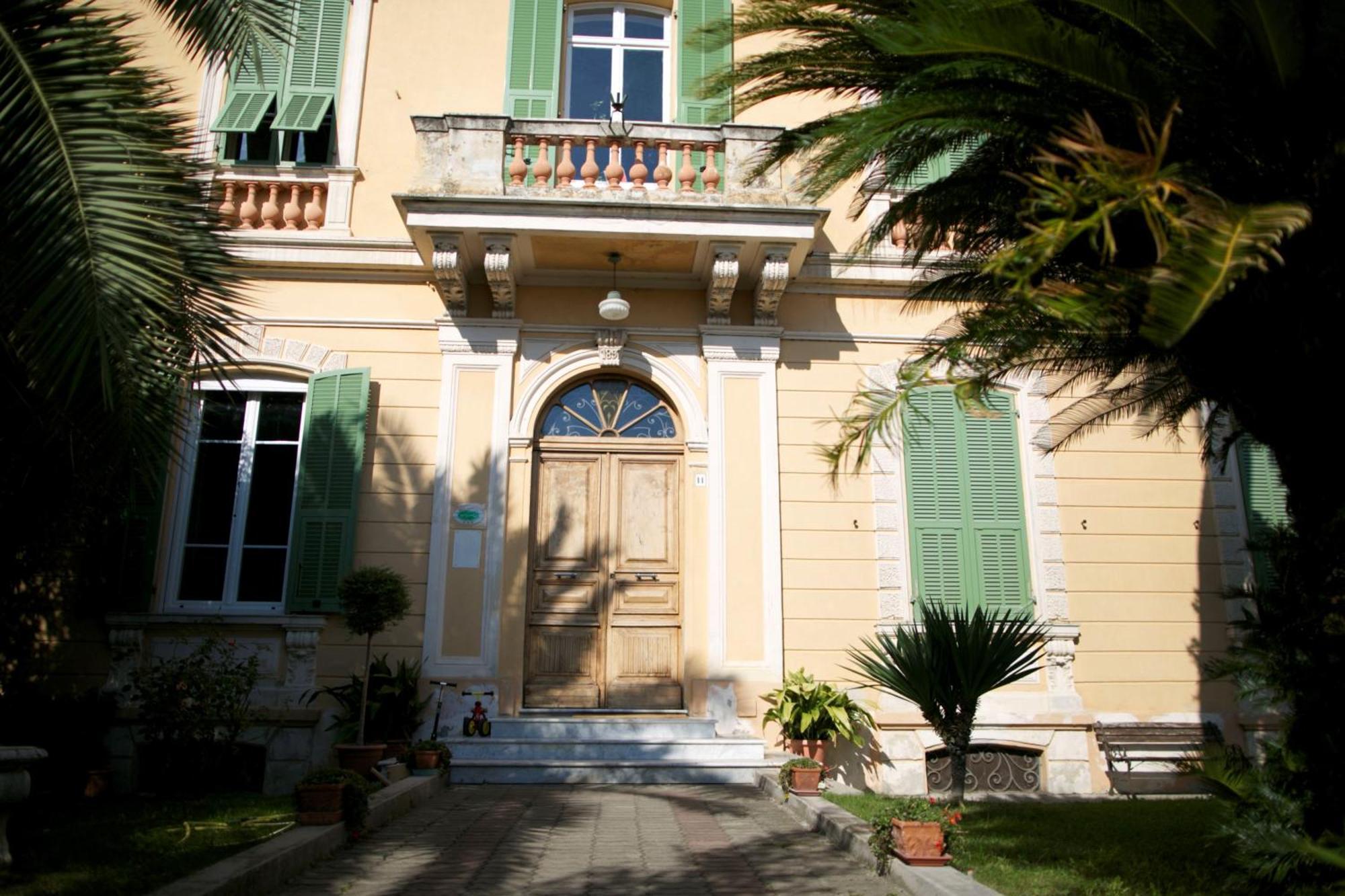 B&B Agapantus In Una Villa Dell'800 Dolceacqua Exterior foto